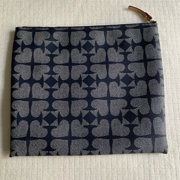 Kate Spade ‘ace of spades’ Adrianne pouch - Picture 3 of 12